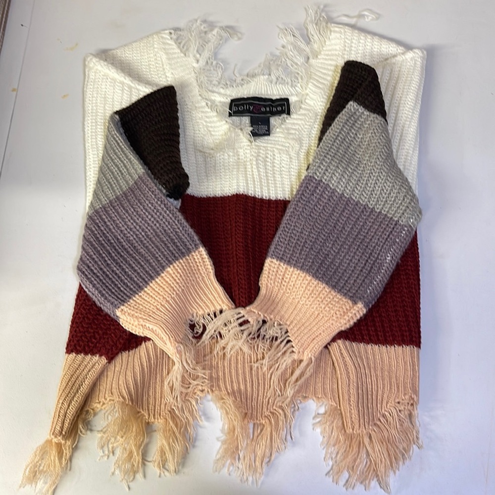 Polly & Esther Small Cropped Sweater